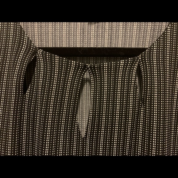 Blouse - Picture 2 of 4